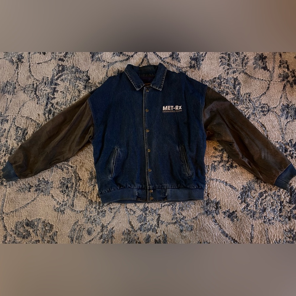 MET-RX BOMBER JACKET